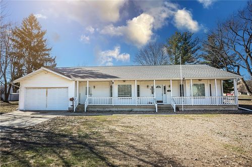 302 S Spruce St, Stewardson, IL, 62463-1144 | Card Image