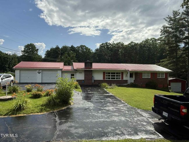 2818 Dungannon Rd, House other with 3 bedrooms, 2 bathrooms and null parking in Coeburn VA | Image 34