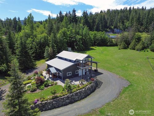 1068 Happy Valley Rd, Sequim, WA, 98382-7781 | Card Image