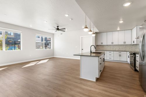 n200-206 N Chaparral Dr, Hurricane, UT, 84737-6223 | Card Image