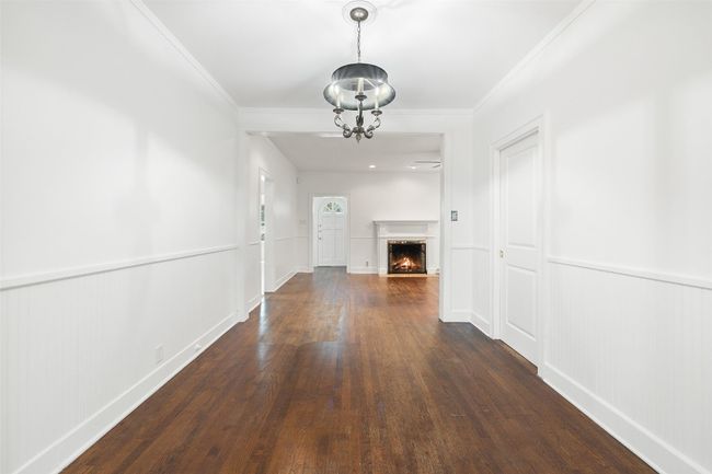 1114 Reagan Ter, House other with 3 bedrooms, 2 bathrooms and 2 parking in Austin TX | Image 4