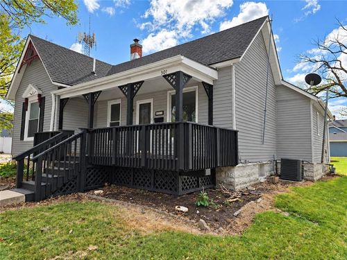 301 W Peoria St, Paola, KS, 66071-1414 | Card Image