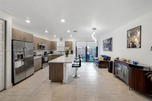 15809 Nw 91st Ct, Miami Lakes, FL, 33018-6361 | Card Image