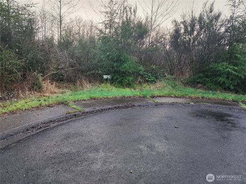 1 Murre Ct, Hoquiam, WA, 98550 | Card Image