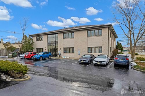 1740 Oak Tree Rd, Edison, NJ, 08820-2847 | Card Image