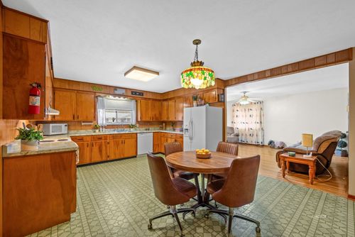 97 Legrande Blvd, Gallipolis, OH, 45631-8937 | Card Image