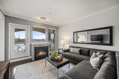 306-2 Renaissance Sq, New Westminster, BC, V3M6K3 | Card Image
