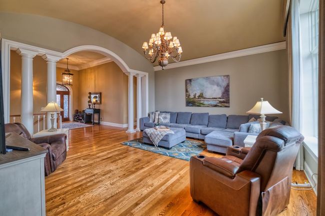 122 Fairway Acres Dr, Home with 7 bedrooms, 5 bathrooms and 3 parking in Dunmor KY | Image 23