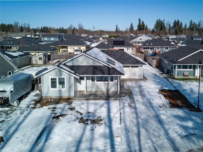 2876 Carlisle Lane, House other with 3 bedrooms, 2 bathrooms and 4 parking in Cumberland BC | Image 41