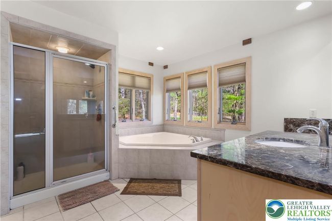 With Garden Tub, Large Shower, lots of privacy and plenty of natural light! | Image 37