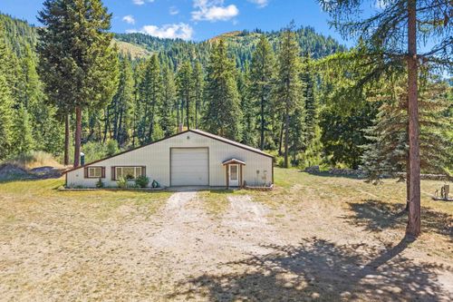 4151 Grouse Creek Rd, Loon Lake, WA, 99148-9738 | Card Image