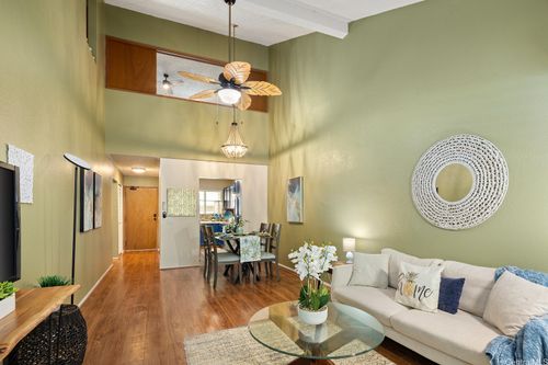 989-98-1369 Koaheahe Pl, Pearl City, HI, 96782-3089 | Card Image