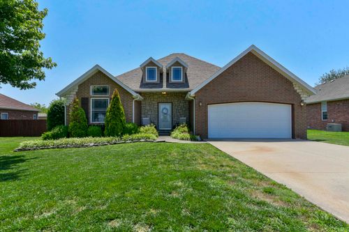 105 Deer Run, Willard, MO, 65781-9449 | Card Image