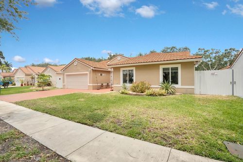 1910 Sw 135th Way, Miramar, FL, 33027-3466 | Card Image