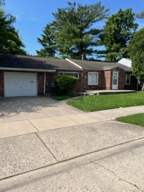 11310 Packard Ave, Warren, MI, 48089-2548 | Card Image