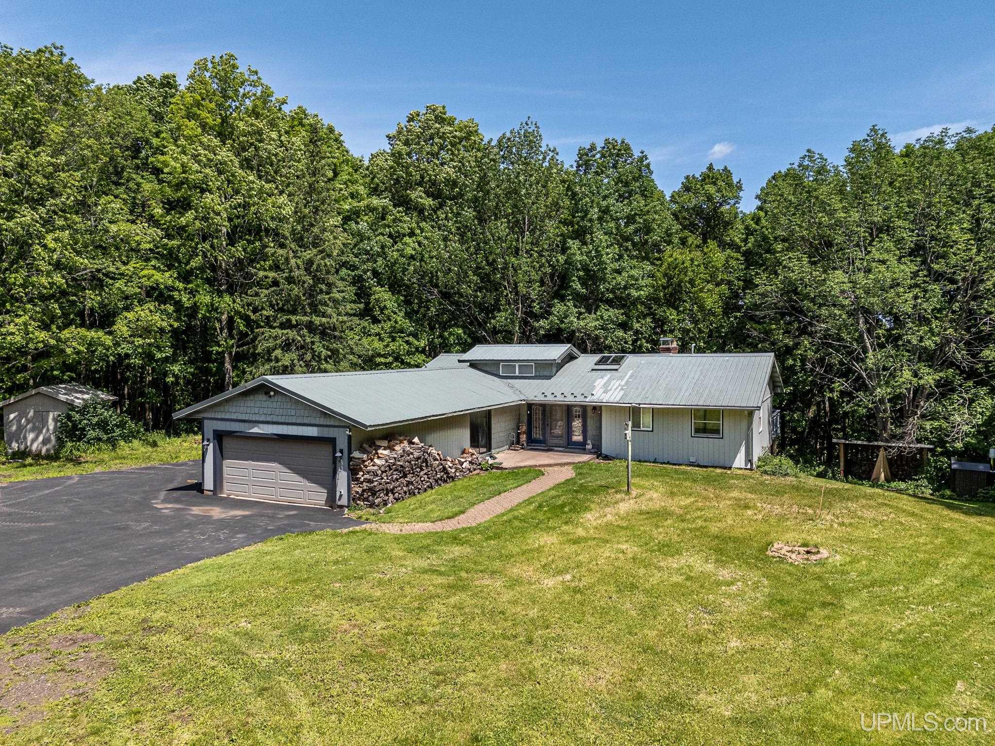 Black River Rd, Bessemer, MI 49911