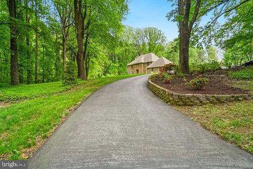 11820 Cedarwood Dr, DUNKIRK, MD, 20754-9421 | Card Image