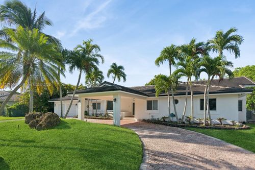 7720 Sw 177th St, Palmetto Bay, FL, 33157-6253 | Card Image