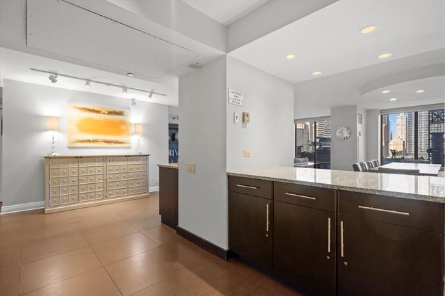 APT-4605 - 474 N Lake Shore Dr, Condo with 2 bedrooms, 2 bathrooms and 1 parking in CHICAGO IL | Image 27
