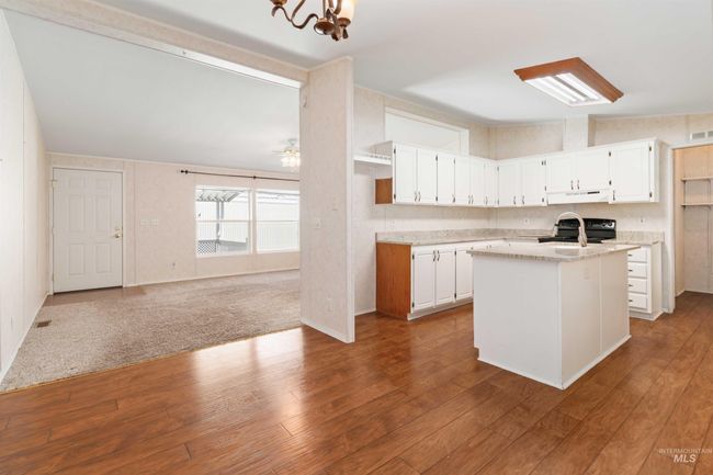 TRLR-57 - 9390 W Ustick Rd, Home with 3 bedrooms, 2 bathrooms and 2 parking in Boise ID | Image 6