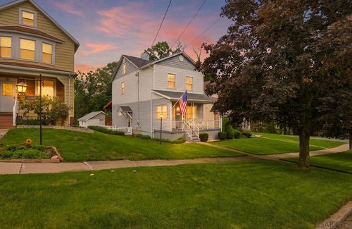 102 King St, Johnstown, PA, 15905-2615 | Card Image