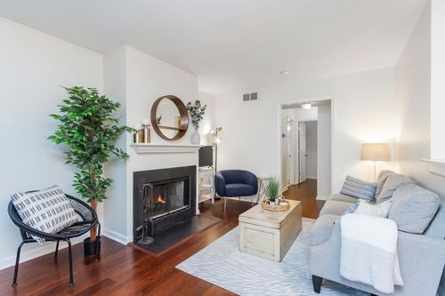 1630 18th Ave S, Nashville, TN, 37212-3134 | Card Image