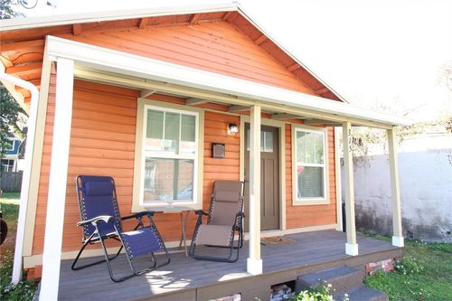 315 4th Pl, GAINESVILLE, FL, 32601-3220 | Card Image