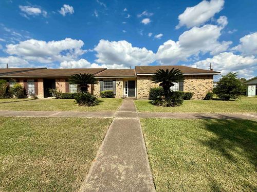 6810 Marshall Place Dr, Beaumont, TX, 77706-3227 | Card Image