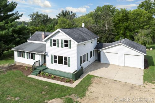 2666 County Road 665, Bloomingdale, MI, 49026-8757 | Card Image