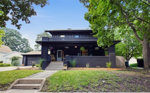 1000 Edgar Ave, Mattoon, IL, 61938-5322 | Card Image