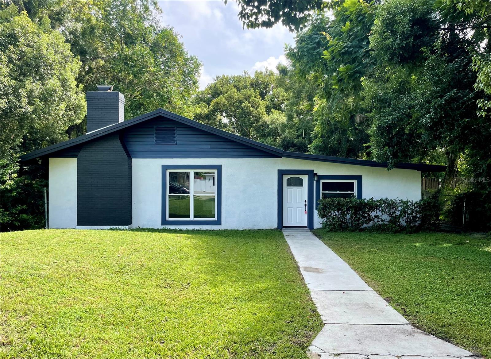 Grandview Ave, Sanford, FL 32771