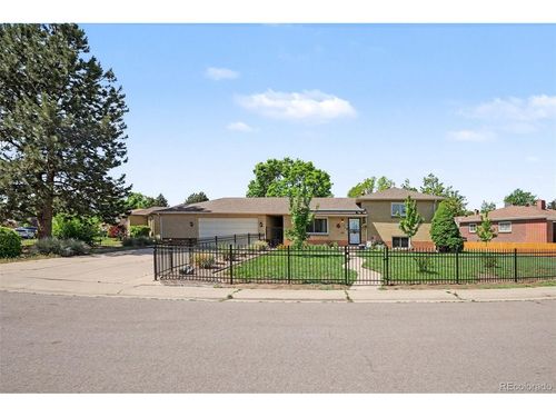 2567 S Uno Way, Denver, CO, 80219-5636 | Card Image