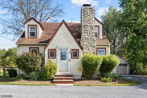 626 County Road 519, Frenchtown, NJ, 08825-4048 | Card Image