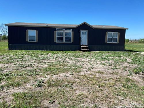 195 Harrison Rd, Beeville, TX, 78102-8050 | Card Image