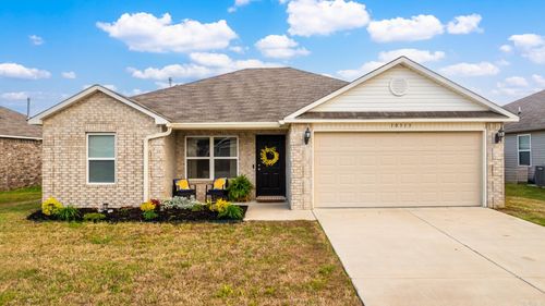 10313 Brandi Kay Dr, North Little Rock, AR, 72113-7783 | Card Image