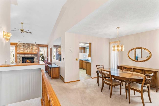 1038 Shawnee Rd Sw, Home with 3 bedrooms, 3 bathrooms and 4 parking in Calgary AB | Image 7
