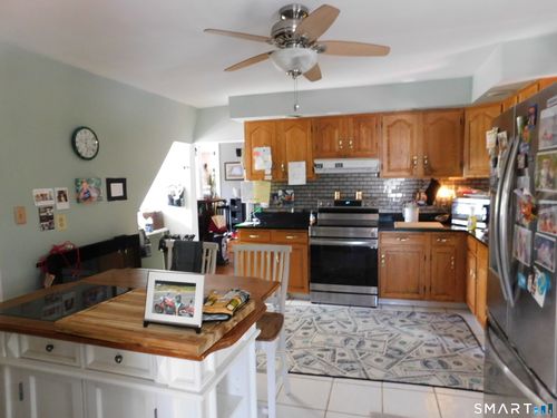 2-451 Circular Ave, Hamden, CT, 06514-3414 | Card Image