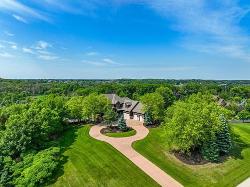 1165 Symphony Ln, Chaska, MN, 55318-4590 | Card Image