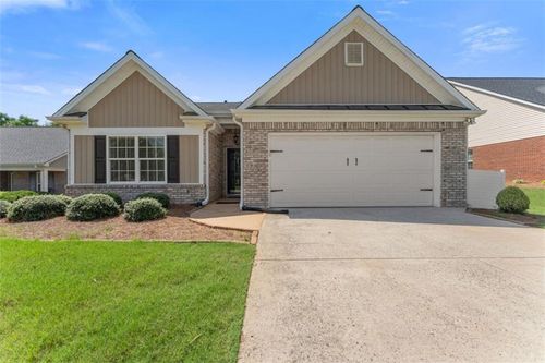 316 Lakeview Bend Cir, Jefferson, GA, 30549-7060 | Card Image
