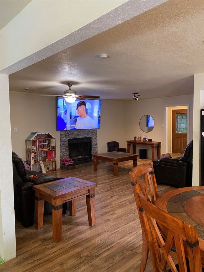 206 Methodist St, House other with 4 bedrooms, 2 bathrooms and null parking in Red Oak TX | Image 8
