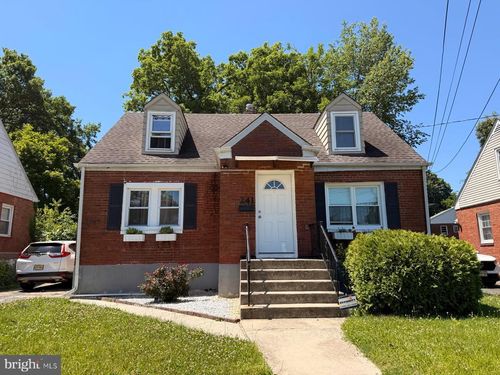 241 Oliver Ave, Trenton, NJ, 08618-2822 | Card Image