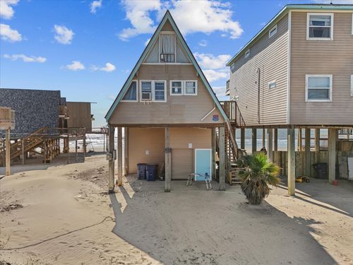 109 Beach Dr, Surfside Beach, TX, 77541-7941 | Card Image