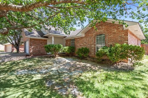 706 Rolling Hills Dr, Hewitt, TX, 76643-4013 | Card Image