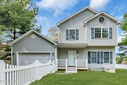 1541 Monmouth Ave, Toms River, NJ, 08757-1613 | Card Image