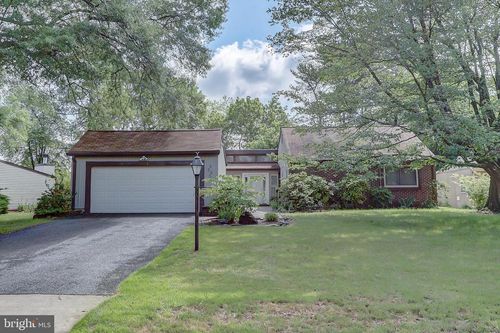 2205 Pecan Ln, BOWIE, MD, 20716-1420 | Card Image