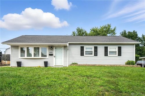 2482 Midvale St, Kettering, OH, 45420-3528 | Card Image