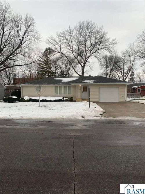 315 Floral Ave, Mankato, MN, 56001-4010 | Card Image