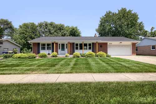 1434 Maple Ln, Elgin, IL, 60123-5132 | Card Image