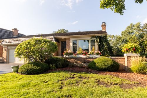 19W078 Avenue Normandy N, Oak Brook, IL, 60523-1016 | Card Image