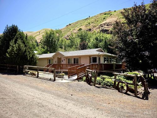 112 Tumalum Ln, Pomeroy, WA, 99347-8630 | Card Image